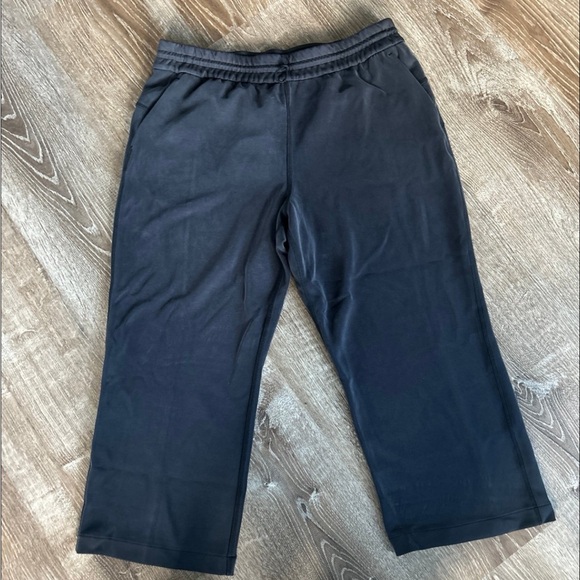lululemon athletica Pants - Lululemon wide leg crop size 14